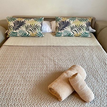 Studio With Access To The Garden. Open Pool. Beach Very Close. Wifi & Netflix Free Apartment Benalmadena Bagian luar foto