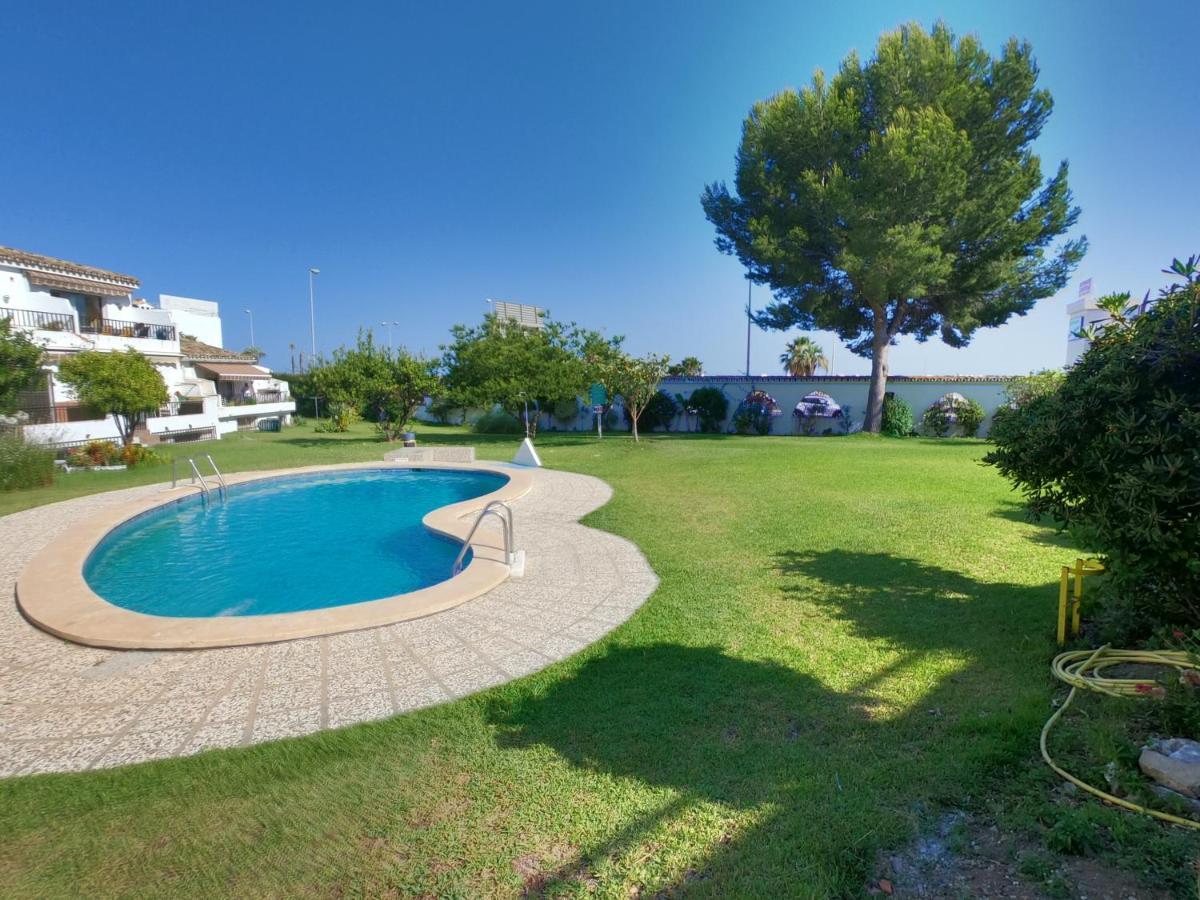 Studio With Access To The Garden. Open Pool. Beach Very Close. Wifi & Netflix Free Apartment Benalmadena Bagian luar foto