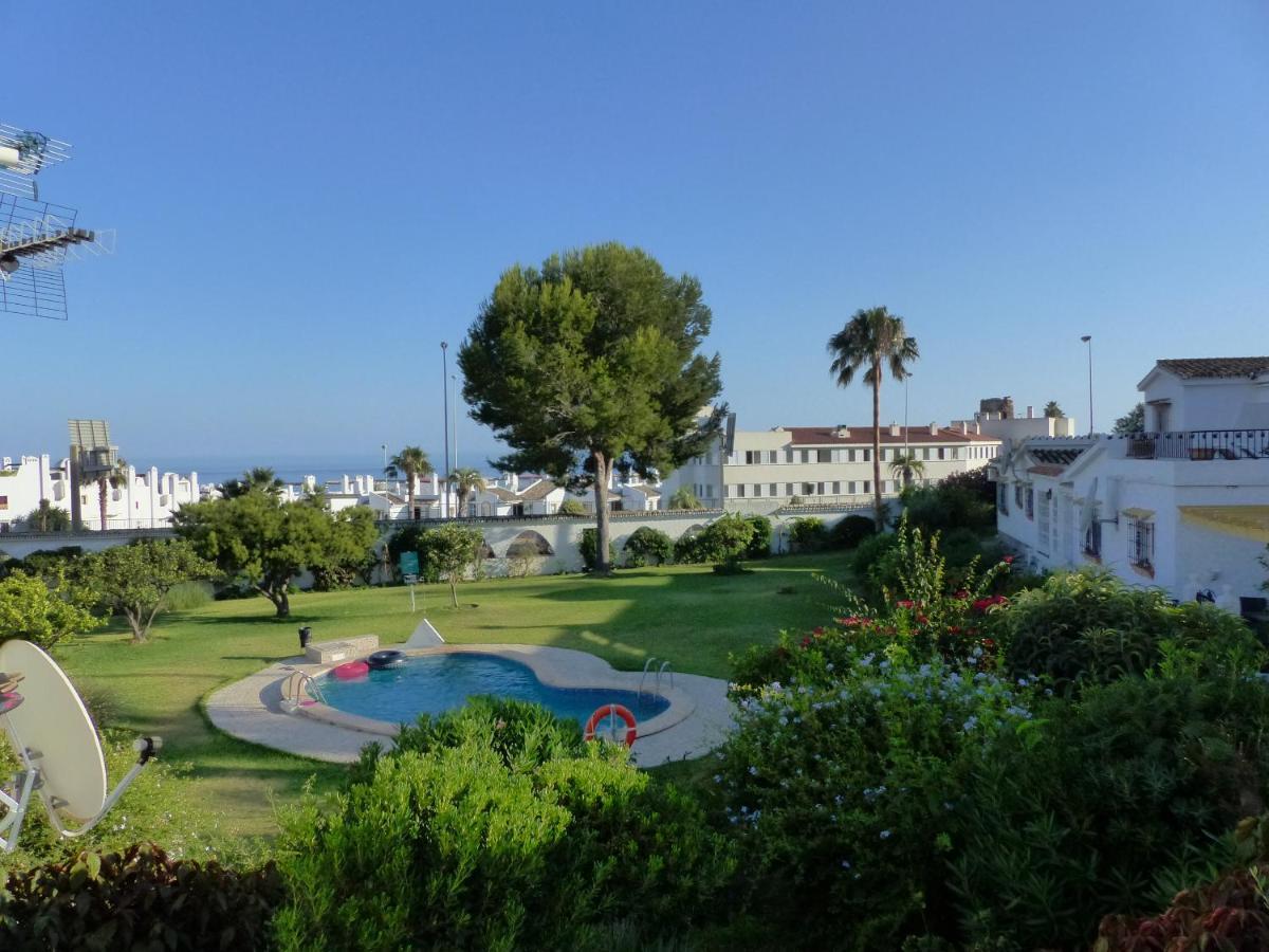 Studio With Access To The Garden. Open Pool. Beach Very Close. Wifi & Netflix Free Apartment Benalmadena Bagian luar foto