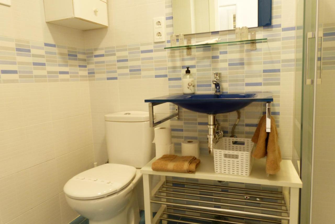 Studio With Access To The Garden. Open Pool. Beach Very Close. Wifi & Netflix Free Apartment Benalmadena Bagian luar foto