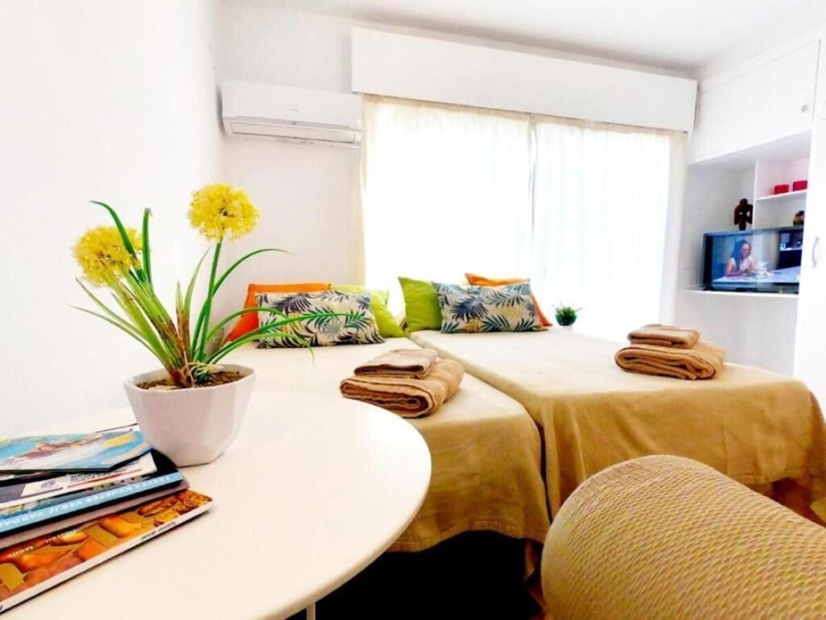 Studio With Access To The Garden. Open Pool. Beach Very Close. Wifi & Netflix Free Apartment Benalmadena Bagian luar foto