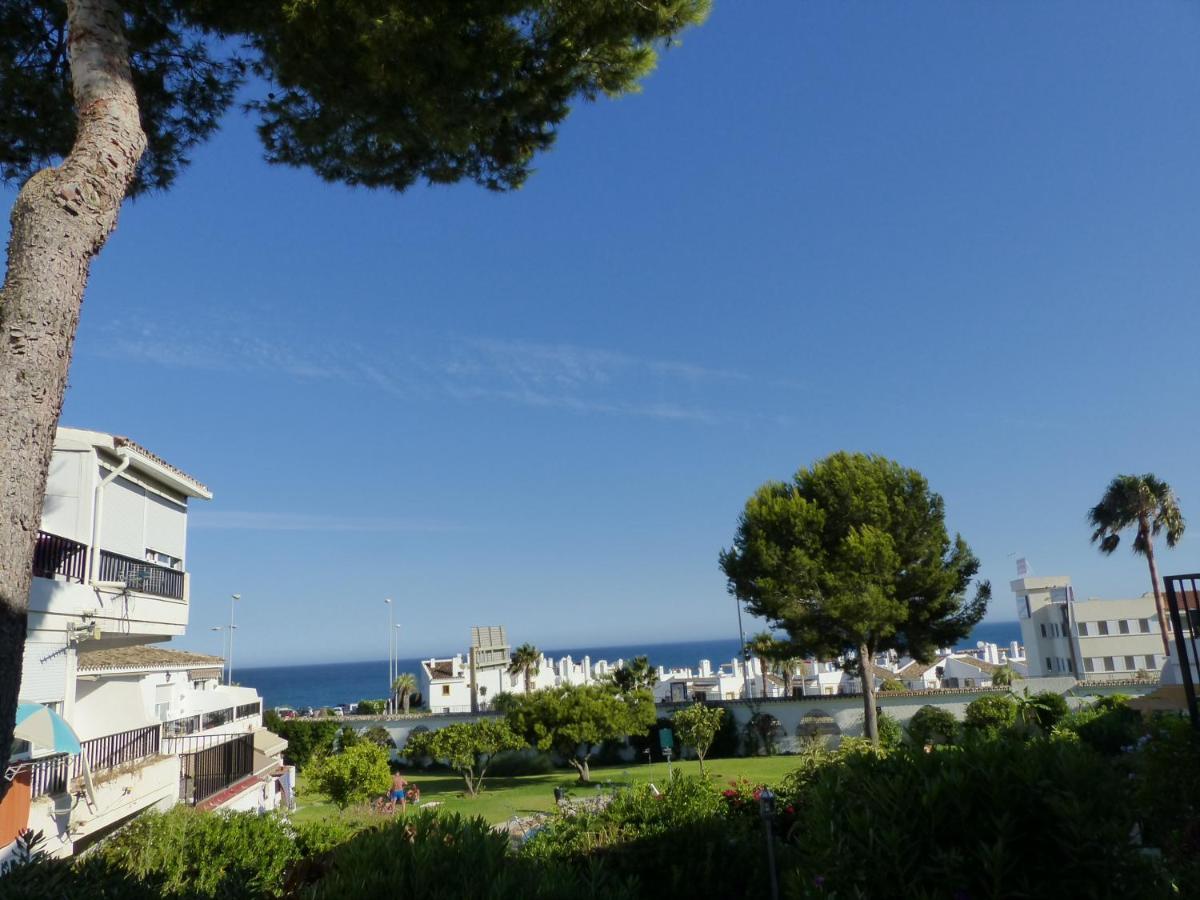 Studio With Access To The Garden. Open Pool. Beach Very Close. Wifi & Netflix Free Apartment Benalmadena Bagian luar foto