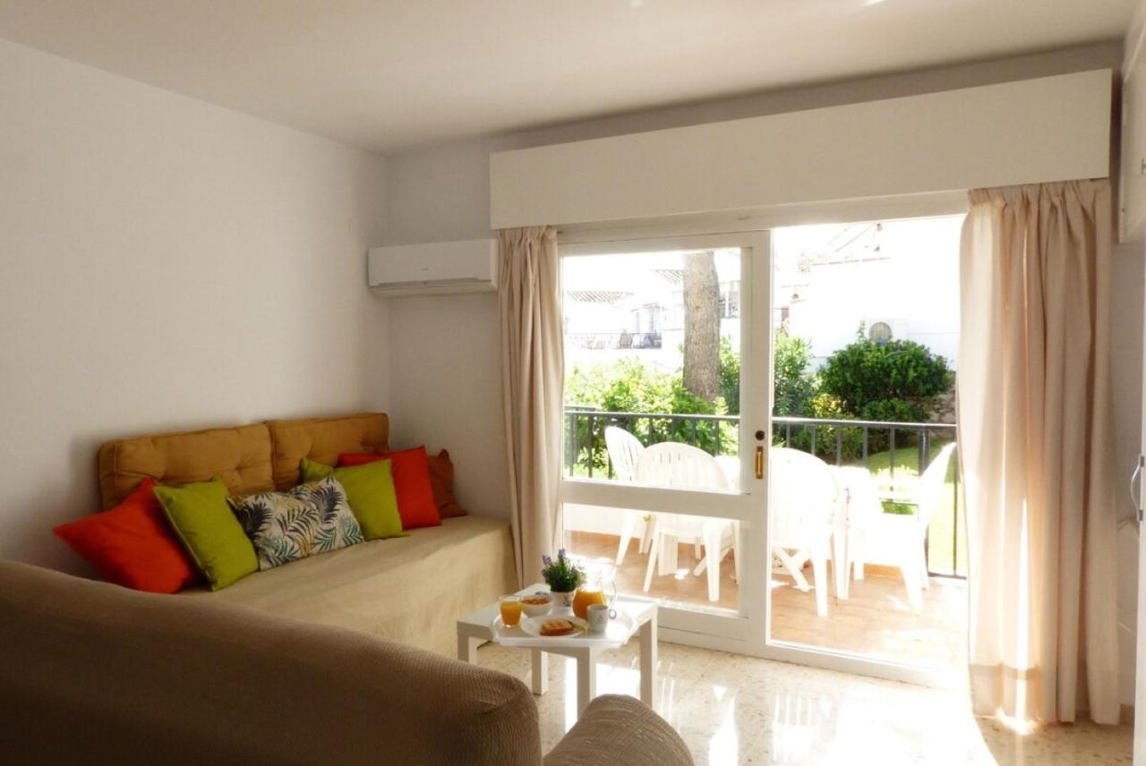 Studio With Access To The Garden. Open Pool. Beach Very Close. Wifi & Netflix Free Apartment Benalmadena Bagian luar foto