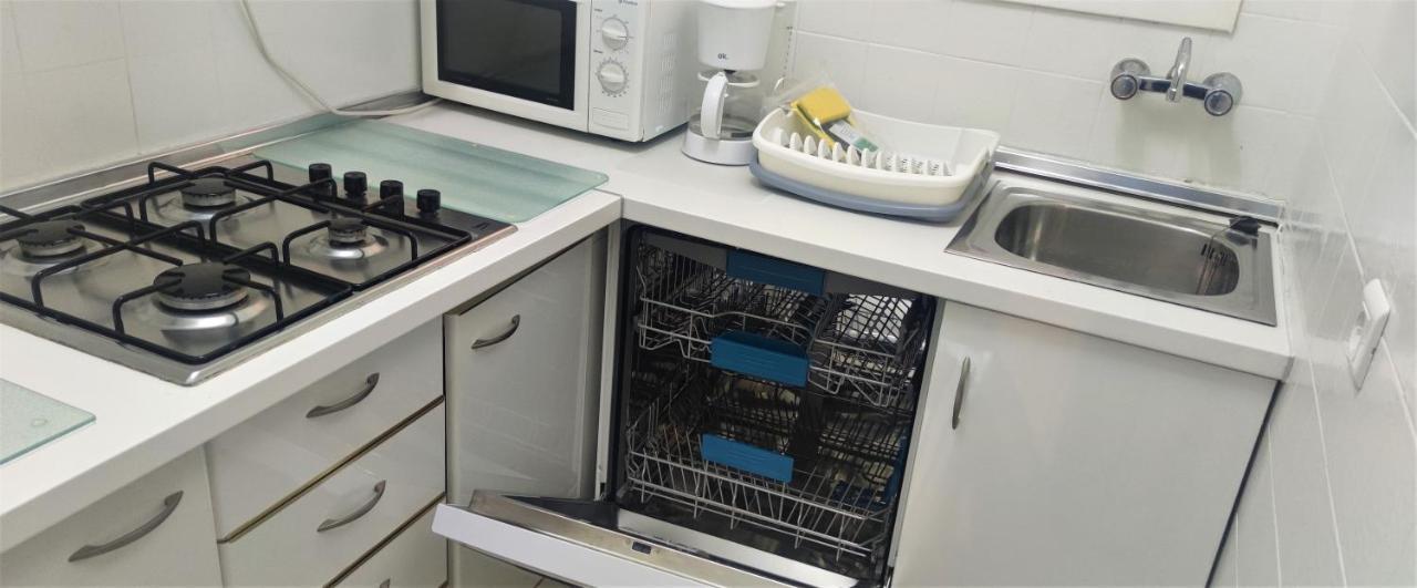 Studio With Access To The Garden. Open Pool. Beach Very Close. Wifi & Netflix Free Apartment Benalmadena Bagian luar foto